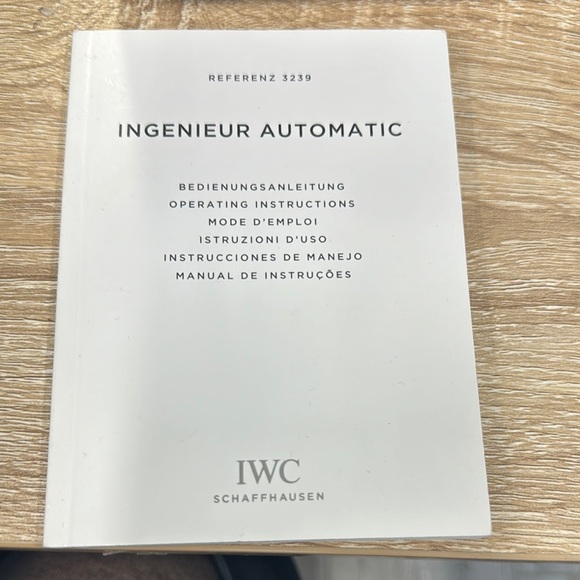 IWC Ingenieur Automatic Manual - Picture 1 of 3